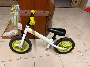 Bicicletta senza pedali