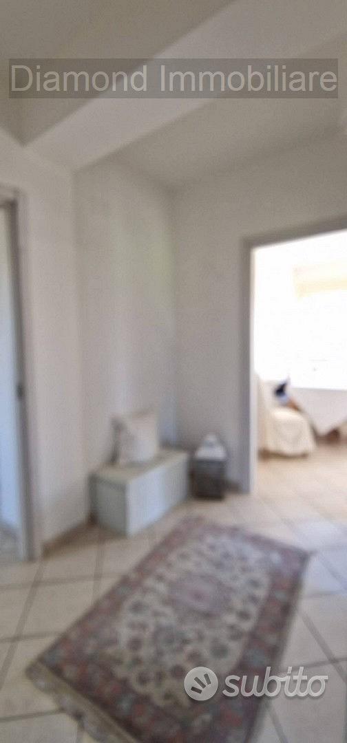 Quadrilocale con mansarda e garage a Mascali - Altro