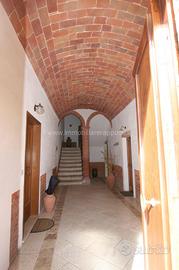 AP16 - Bettolle appartamento di mq 86 comp