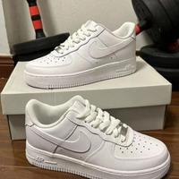 Nike Air Force 1 Low '07 bianche (Uomo)