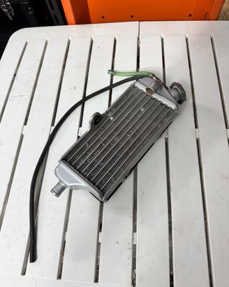 Radiatore destro hm 50