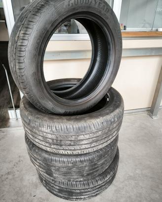 4 Gomme Usate Goodyear 225/55 R18 102V VOL - DOT 2