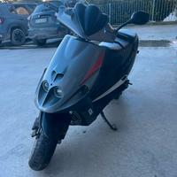 Scooter F12 Phantom versione spectrum