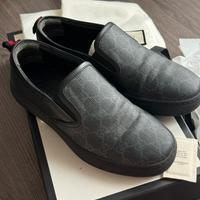Gucci GG Supreme Slip-On 'Black' 407362-KWZKO-1082