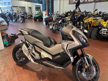 HONDA X-ADV 750 grey