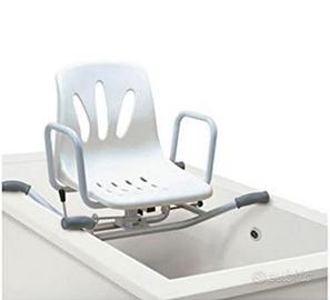 Sedia girevole per la vasca da bagno 