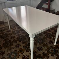 Tavolo + n 6 sedie eleganti