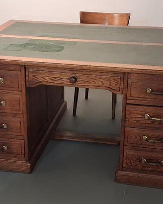 Scrivania Ministeriale d'Epoca in Legno Massello
