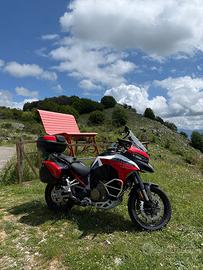 Multistrada V4S travel e radar