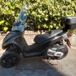 Piaggio yuorban mp3 300