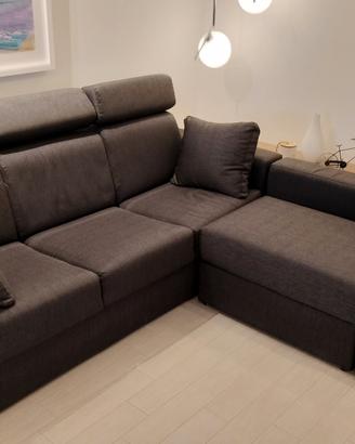 Divano 3 posti matrimoniale più 2 banquette