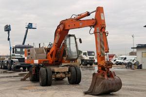 ESCAVATORE GOMMATO FAI1100 GTV