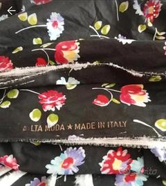scampolo tessuto nero con fiori cotone 