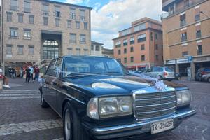 MERCEDES 200 SERIE W123 BENZINA del 1977 (GATTONE)