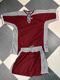 10 kit divise calcio zeus completo XL Nuovo