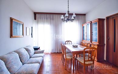 APPARTAMENTO IN VILLA INDIPENDENTE CON GIARDINO E