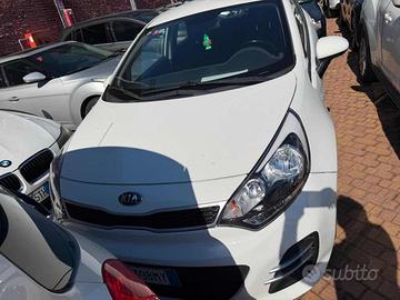 KIA Rio 1.1 CRDi 5p. Cool