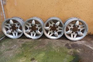 cerchi 15 fuoristrada nissan 