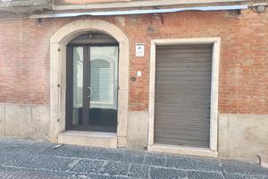 Locale commerciale in Troia
