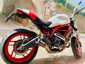 Ducati Monster 797 plus