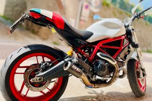 Ducati Monster 797 plus