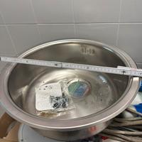 Lavabo  circolare in acciaio