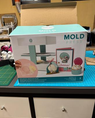 Mold press we R memory keepers