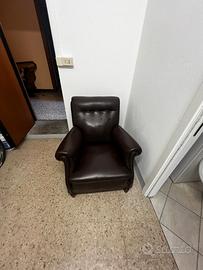 Poltrona club marrone stile vintage