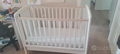 Lettino e cassettiera fasciatoio