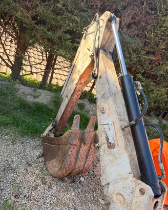 Retroescavatore retro escavatore da trattore con p