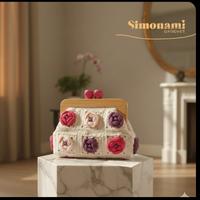 Clutch in cotone realizzata a mano all' uncinetto 