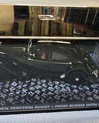 007 James Bond Citroen Traction Avant