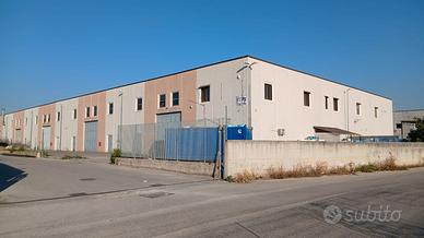 CAPANNONE con Uffici a PASTORANO Uscita A1 Capua