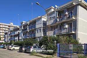 Via mar grande appartamento con box auto