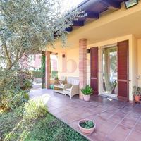 Villa bifamiliare Mariano Comense [660VRG]