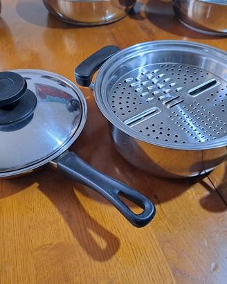 2 pentole marca Mondial Casa usate poco. 