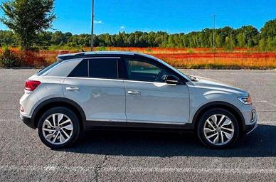 VOLKSWAGEN T-ROC 2.0 TDI 150 CV DSG STYLE