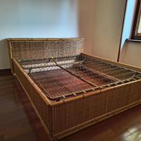 Cornice letto e comodino
