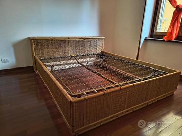 Cornice letto e comodino