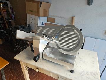 affettatrice professionale diametro 300mm