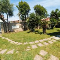 Villetta con giardino