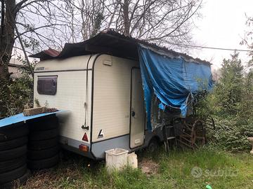 Roulotte senza libretto pollaio/ ricovero attrezzi