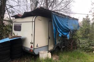 Roulotte senza libretto pollaio/ ricovero attrezzi