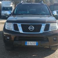 Nissan Navara double cab 4wd 2011 - 2.5 diesel Lb 