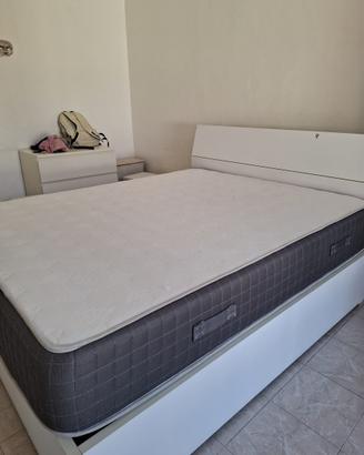Letto contenitore e materasso matrimoniale