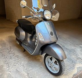 Vespa Granturismo 200 L