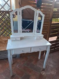 mobile a specchio ( toeletta da trucco)
