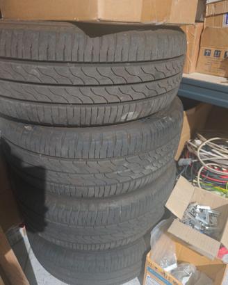 Gomme furgone 225/55/r17c