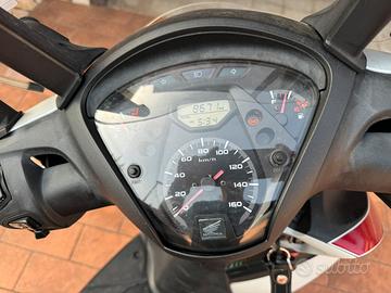 Scooter Honda sh 150