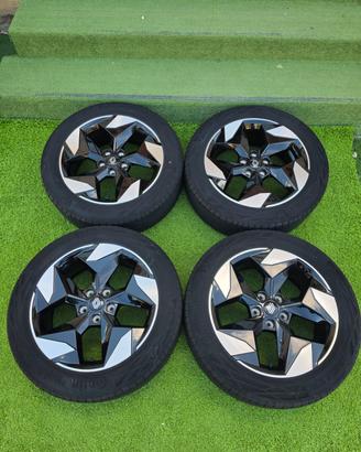 cerchi e gomme Renault Captur 